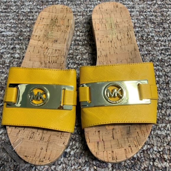Michael Kors sandals - Picture 2 of 6